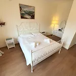 بيت ضيافة Mia 3*